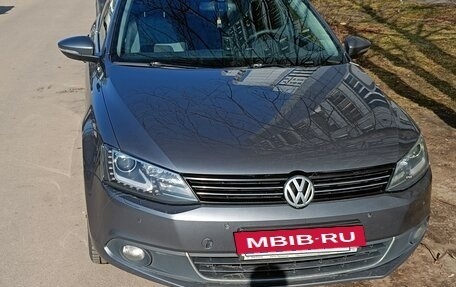 Volkswagen Jetta VI, 2014 год, 1 200 000 рублей, 10 фотография