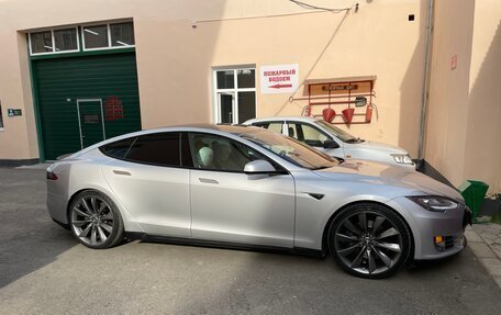 Tesla Model S I, 2012 год, 1 950 000 рублей, 12 фотография