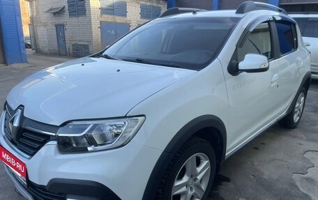 Renault Sandero II рестайлинг, 2021 год, 1 240 000 рублей, 2 фотография
