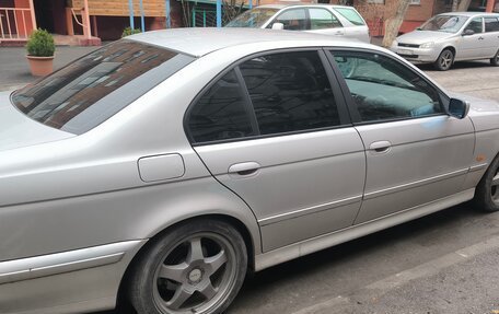 BMW 5 серия, 1999 год, 520 000 рублей, 3 фотография