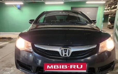 Honda Civic VIII, 2010 год, 750 000 рублей, 3 фотография