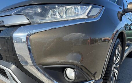 Mitsubishi Outlander III рестайлинг 3, 2020 год, 2 000 000 рублей, 7 фотография