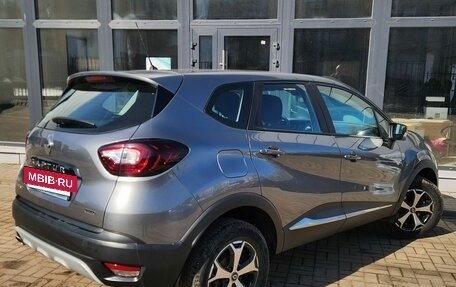 Renault Kaptur I рестайлинг, 2018 год, 1 740 000 рублей, 4 фотография
