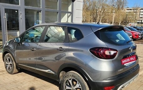 Renault Kaptur I рестайлинг, 2018 год, 1 740 000 рублей, 28 фотография