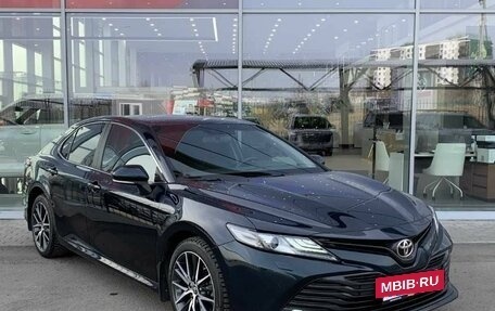 Toyota Camry, 2019 год, 2 565 000 рублей, 6 фотография