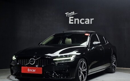 Volvo S60 III, 2023 год, 4 700 000 рублей, 2 фотография