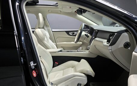 Volvo S60 III, 2023 год, 4 700 000 рублей, 7 фотография