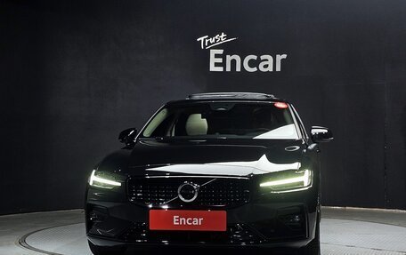 Volvo S60 III, 2023 год, 4 700 000 рублей, 4 фотография