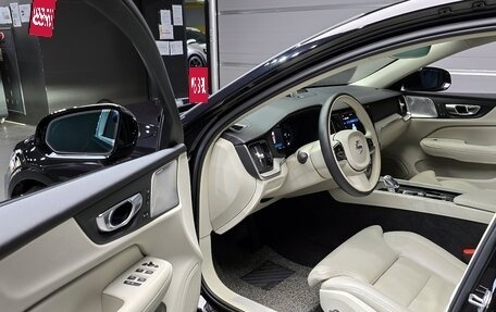 Volvo S60 III, 2023 год, 4 700 000 рублей, 6 фотография