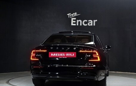 Volvo S60 III, 2023 год, 4 700 000 рублей, 5 фотография