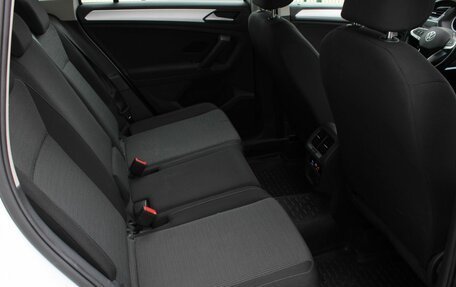 Volkswagen Tiguan II, 2021 год, 2 850 000 рублей, 29 фотография