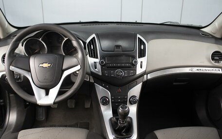 Chevrolet Cruze II, 2012 год, 590 000 рублей, 5 фотография