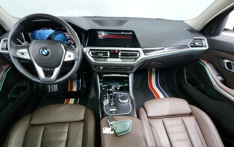 BMW 3 серия, 2022 год, 4 400 000 рублей, 14 фотография