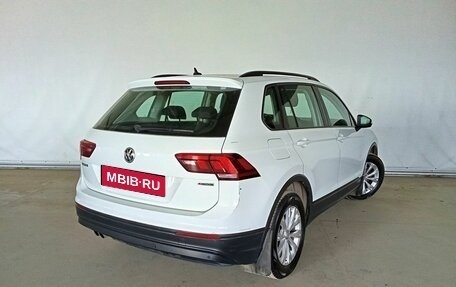 Volkswagen Tiguan II, 2019 год, 2 000 000 рублей, 6 фотография