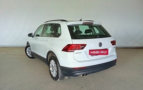 Volkswagen Tiguan II, 2019 год, 2 000 000 рублей, 4 фотография