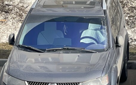 Mitsubishi Outlander III рестайлинг 3, 2007 год, 1 050 000 рублей, 1 фотография