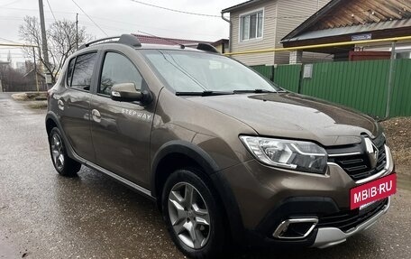 Renault Sandero II рестайлинг, 2019 год, 1 120 000 рублей, 2 фотография