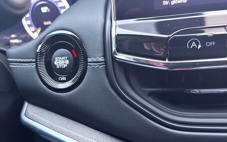 Jeep Compass II, 2022 год, 2 200 000 рублей, 22 фотография