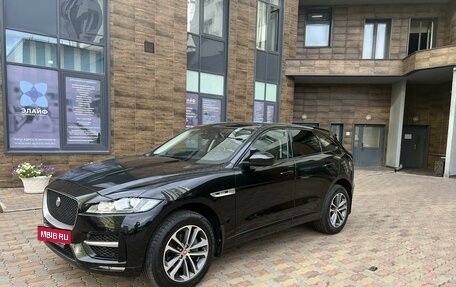 Jaguar E-Pace, 2018 год, 3 300 000 рублей, 2 фотография