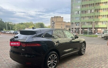 Jaguar E-Pace, 2018 год, 3 300 000 рублей, 8 фотография