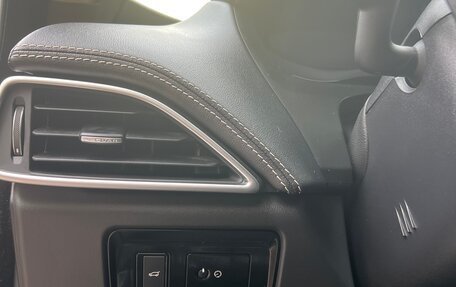 Jaguar E-Pace, 2018 год, 3 300 000 рублей, 33 фотография