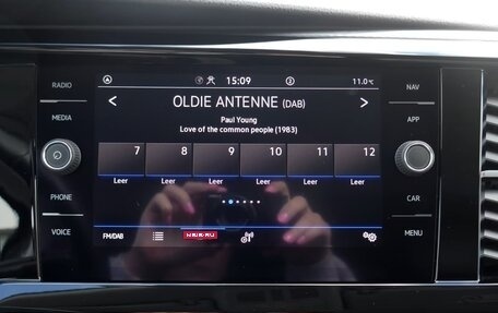 Volkswagen Multivan T6 рестайлинг, 2022 год, 4 800 000 рублей, 12 фотография