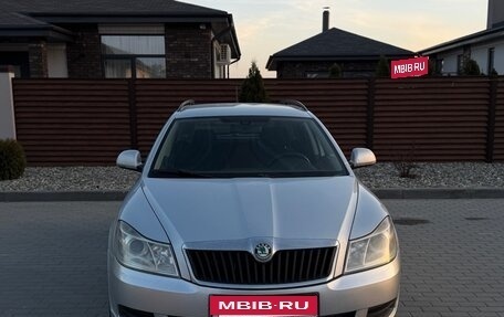 Skoda Octavia, 2011 год, 825 000 рублей, 3 фотография