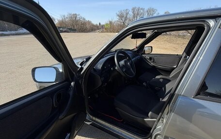 Chevrolet Niva I рестайлинг, 2011 год, 640 000 рублей, 6 фотография