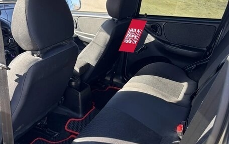 Chevrolet Niva I рестайлинг, 2011 год, 640 000 рублей, 10 фотография