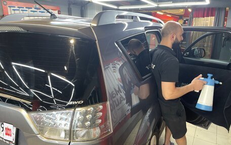 Mitsubishi Outlander III рестайлинг 3, 2007 год, 1 050 000 рублей, 6 фотография