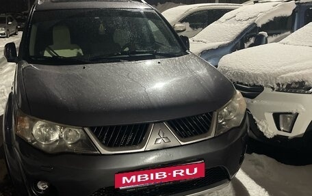 Mitsubishi Outlander III рестайлинг 3, 2007 год, 1 050 000 рублей, 2 фотография
