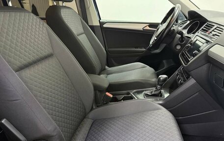 Volkswagen Tiguan II, 2017 год, 1 977 000 рублей, 9 фотография