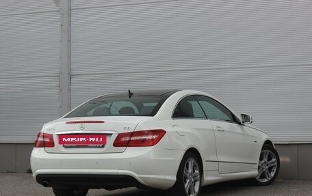 Mercedes-Benz E-Класс, 2010 год, 1 117 000 рублей, 2 фотография