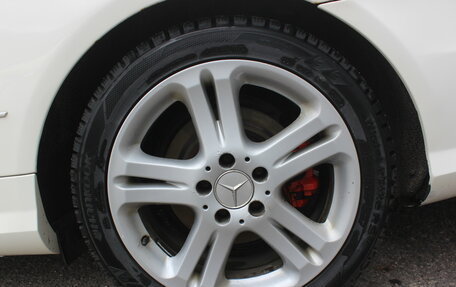 Mercedes-Benz E-Класс, 2010 год, 1 117 000 рублей, 31 фотография