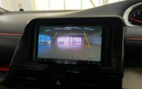 Toyota Sienta II, 2018 год, 1 540 000 рублей, 25 фотография