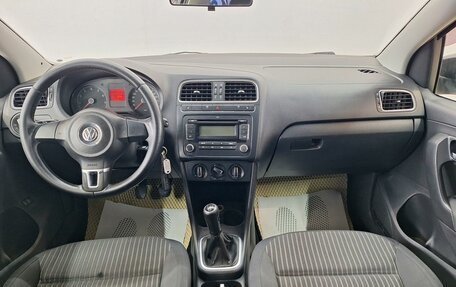 Volkswagen Polo VI (EU Market), 2011 год, 530 000 рублей, 7 фотография