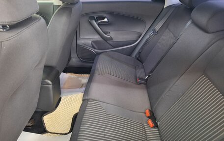 Volkswagen Polo VI (EU Market), 2011 год, 530 000 рублей, 14 фотография