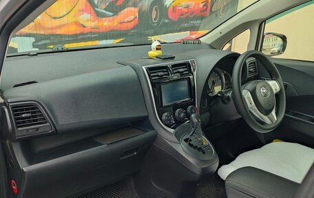 Toyota Ractis II, 2016 год, 900 000 рублей, 3 фотография