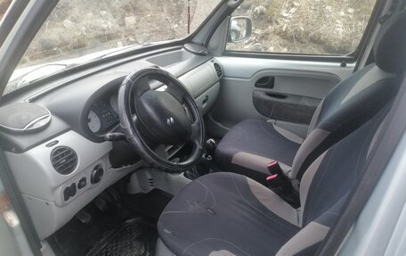 Renault Kangoo II рестайлинг, 2004 год, 250 000 рублей, 6 фотография