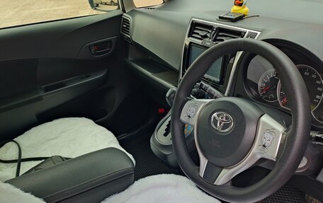 Toyota Ractis II, 2016 год, 900 000 рублей, 6 фотография