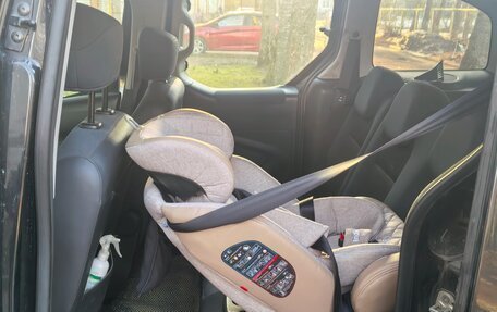Peugeot Partner II рестайлинг 2, 2010 год, 550 000 рублей, 8 фотография