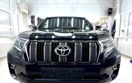 Toyota Land Cruiser Prado 150 рестайлинг 2, 2017 год, 5 150 000 рублей, 4 фотография