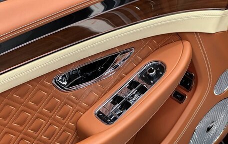 Bentley Continental GT III, 2018 год, 21 000 000 рублей, 11 фотография