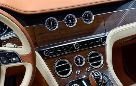 Bentley Continental GT III, 2018 год, 21 000 000 рублей, 21 фотография