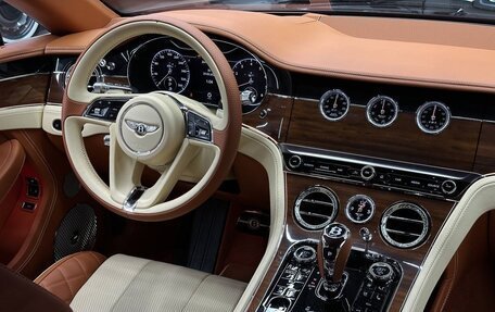 Bentley Continental GT III, 2018 год, 21 000 000 рублей, 26 фотография