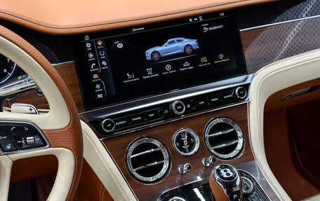 Bentley Continental GT III, 2018 год, 21 000 000 рублей, 24 фотография