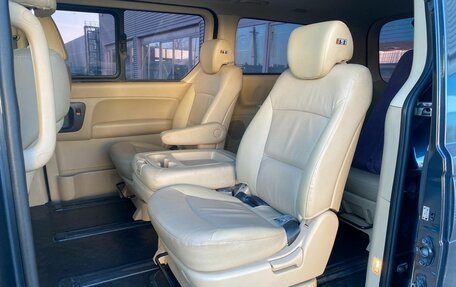 Hyundai Grand Starex Grand Starex I рестайлинг 2, 2017 год, 2 900 000 рублей, 3 фотография