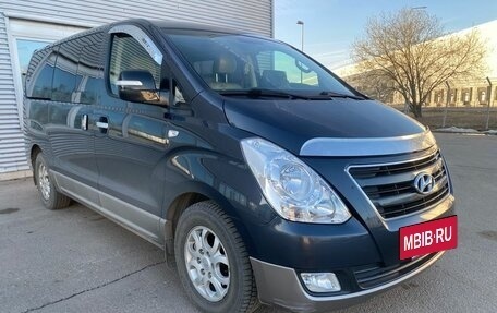 Hyundai Grand Starex Grand Starex I рестайлинг 2, 2017 год, 2 900 000 рублей, 6 фотография