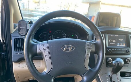 Hyundai Grand Starex Grand Starex I рестайлинг 2, 2017 год, 2 900 000 рублей, 14 фотография