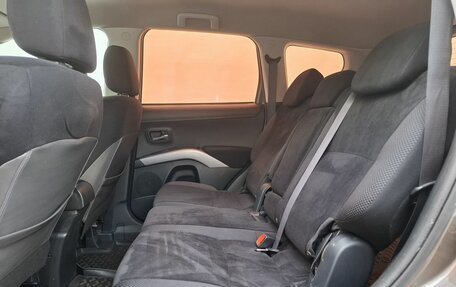 Mitsubishi Outlander III рестайлинг 3, 2011 год, 1 140 000 рублей, 11 фотография